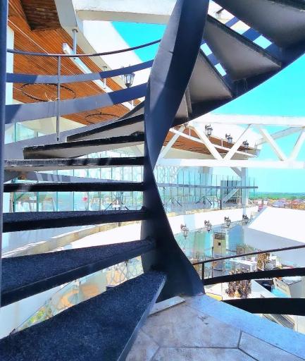 عکس کافه رستوران آر اس لانژ | RS Lounge